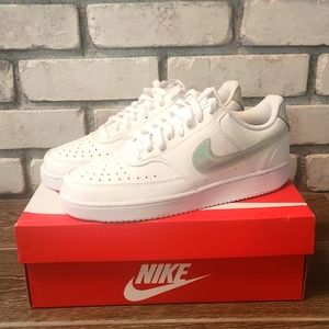 *NEW Nike Court Vision Low